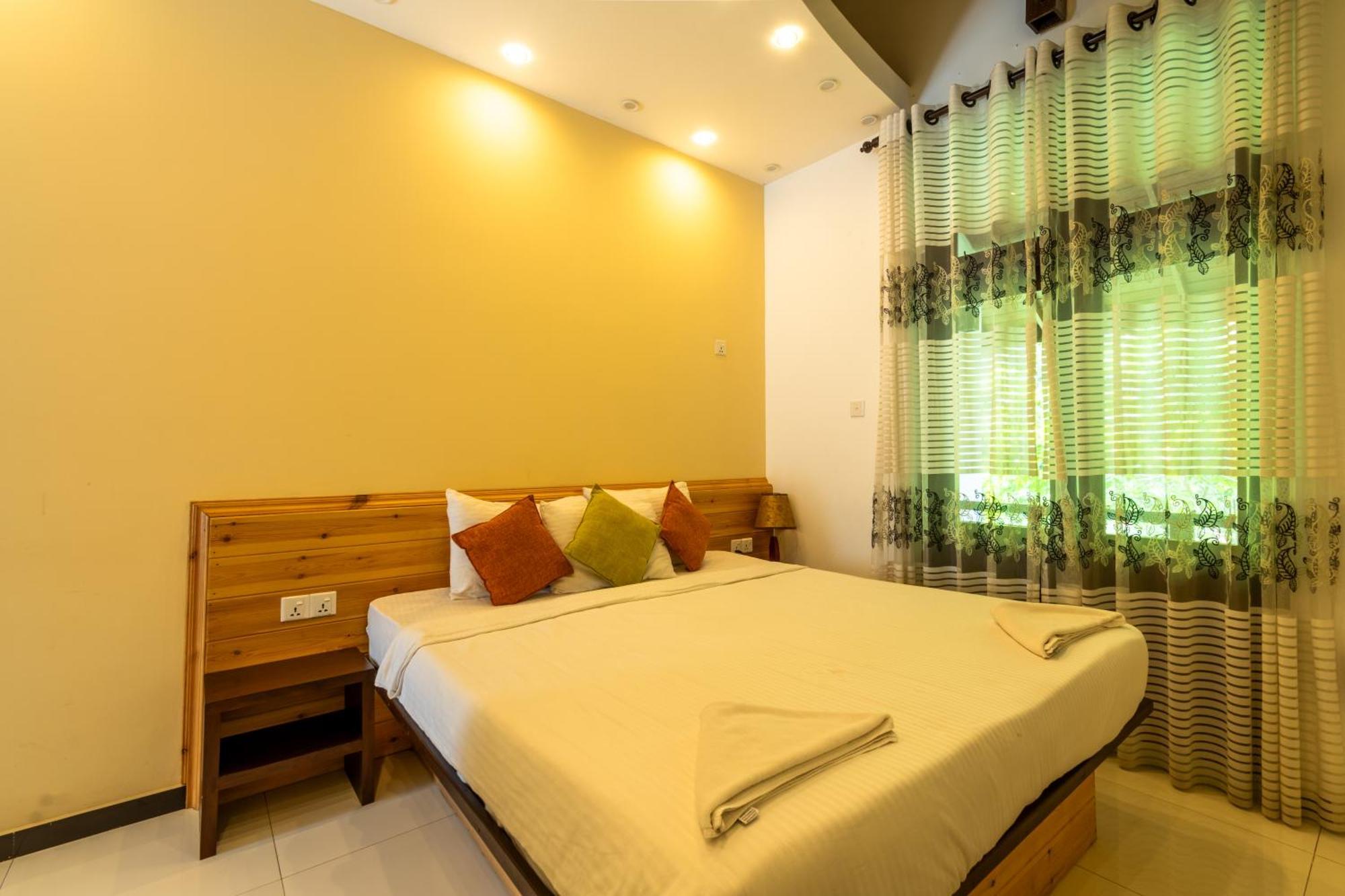 Hotel Bella Vista Anuradhapura Exterior photo